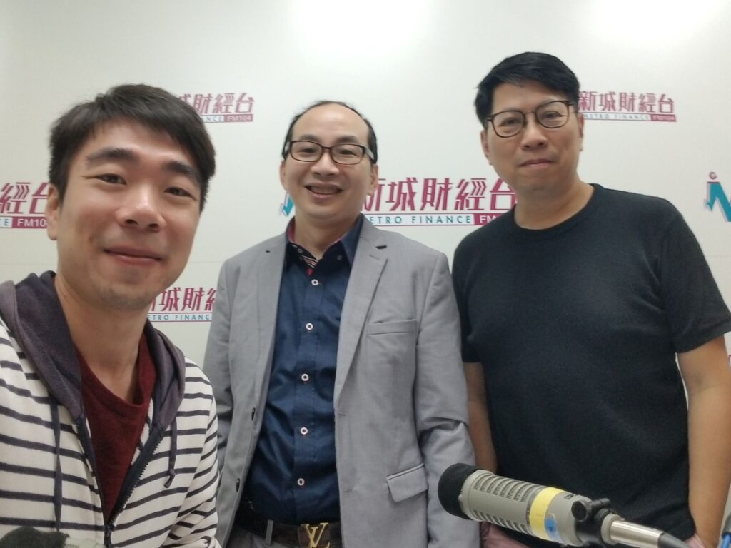 隨著數碼時代的快速發展,電商已成為全球經濟的重要一環,而香港的年輕人正逐步在這個領域找到屬於自己的位置。從創業到成為KOL,再到打造個人品牌,越來越多青年人通過電商開創新機會,甚至實現財務獨立。亞太新經濟文化總會副會長李盛康先生在接受專訪時,分享了他對香港青年及電商發展的觀察與建議。