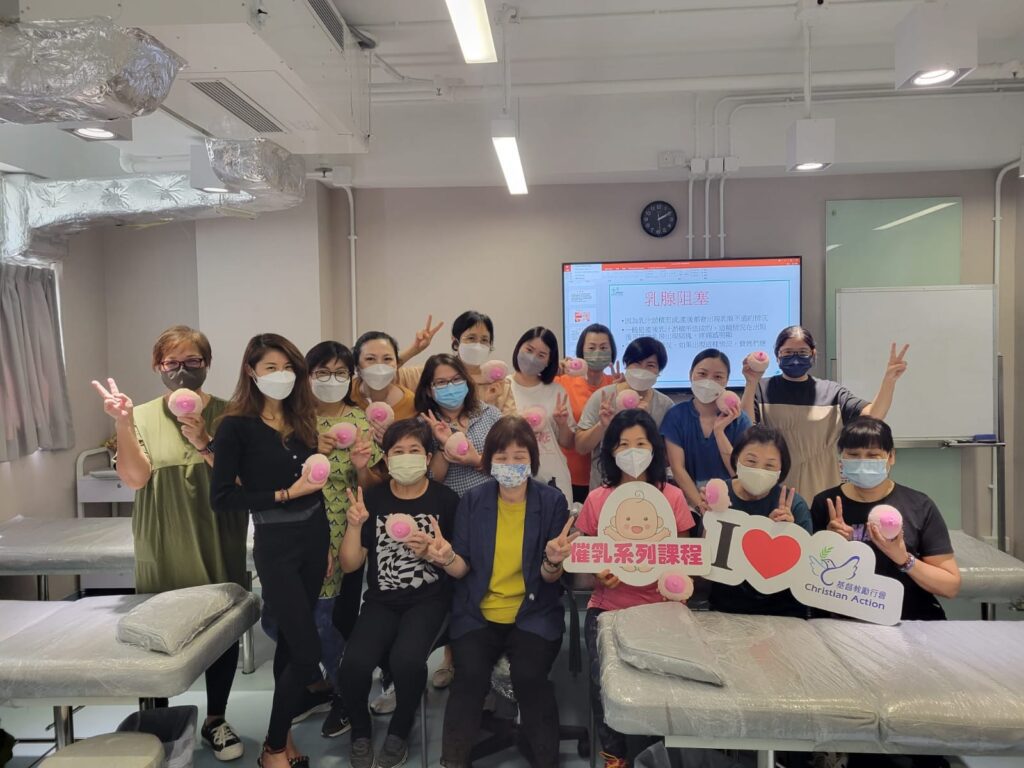在香港產後護理培訓學院任教多年,Angel老師以豐富的經驗和細膩的技巧,幫助無數新手媽媽走出哺乳和產後調理的困境。在一次訪談中,Angel老師深入分享了她對產後護理的見解,讓人對這個專業有了更深層次的認識。