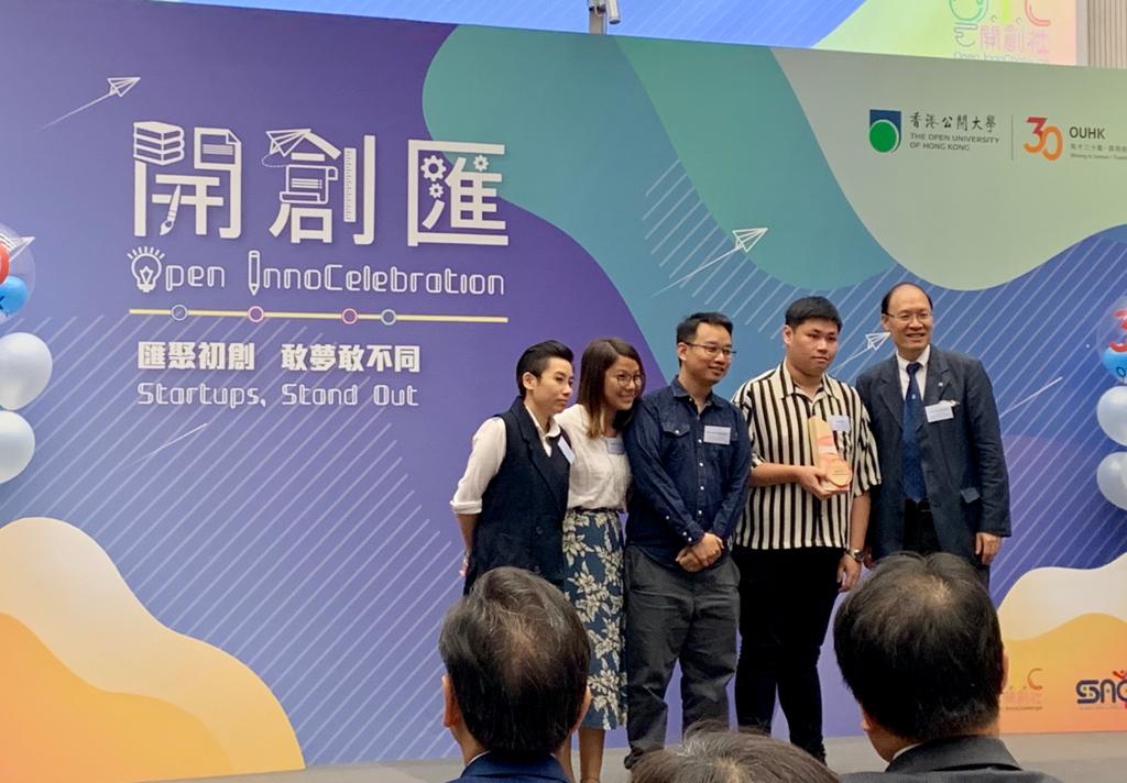 在香港這個節奏急促、教育體制緊湊的城市裡,要找到一個願意深入基層、長期堅守在前線的教育者,其實不易。而張家灝(Walter)就是這樣一位例外中的例外。他不是教育出身的老師,卻在教育這條路上愈走愈穩,愈走愈深。他的旅程,更像是一場與命運搏鬥的實驗,最終兌現為一個個孩子的希望。