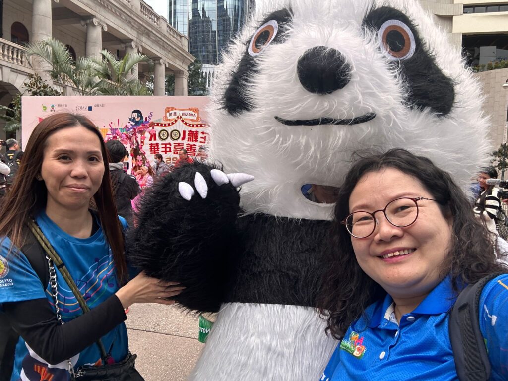 「我們老了,他們怎麼辦?」這句話在青草音符創辦人兼主席徐江琼(Helen)口中說出來,沒有戲劇性的悲情,也沒有煽情的渲染,卻道盡了無數SEN(有特殊教育需要)家庭的無聲焦慮。這份焦慮不只關乎一個孩子,而是一個家庭的未來。
