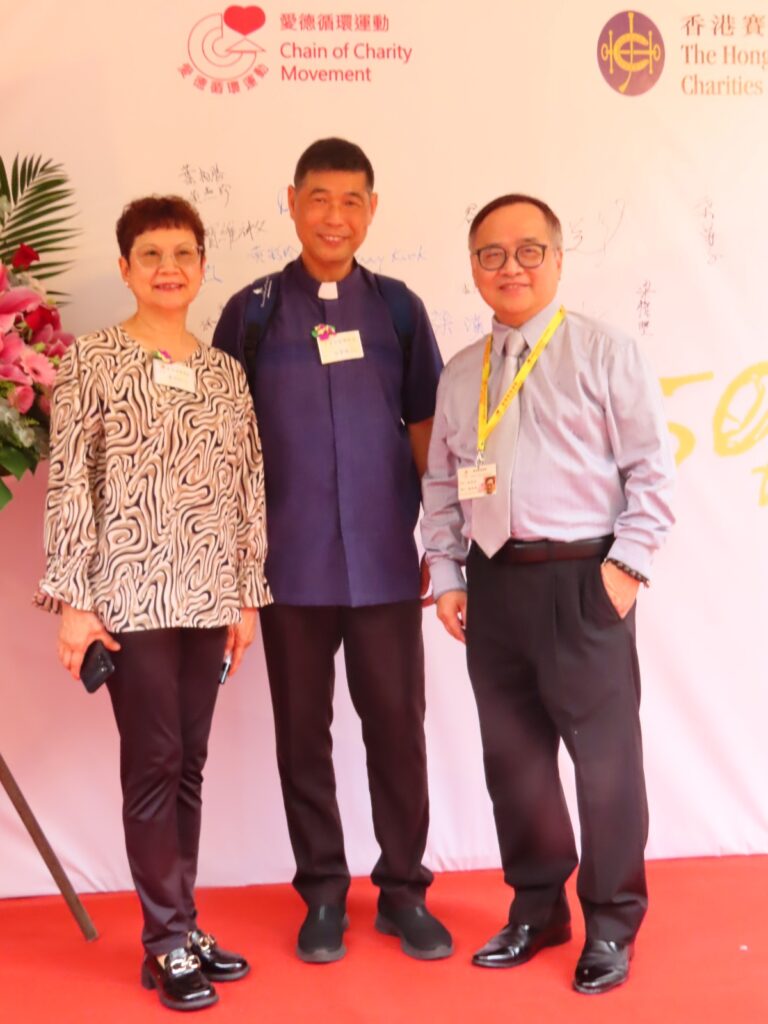 【香港.2025年5月30日】——由愛德循環運動主辦、香港賽馬會慈善信託基金贊助翻新的「愛德循環運動服務中心」今日正式舉行開幕典禮,象徵著一個扎根本地三十載的社區支援平台,將以嶄新面貌與更完善設施,繼續服務香港社區中最有需要的一群。