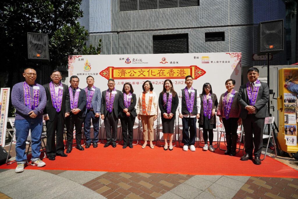 我們都會老去、會生病、會走向終點。當人生走到最後一段路,信仰是否可以陪伴我們平靜地道別?這個問題,陳靖源思考了很久,也看得很深。作為年輕一代的道教研究者,他坦白指出:在臨終關懷這一塊,道教走得還不夠遠,甚至可以說,走得太慢了。