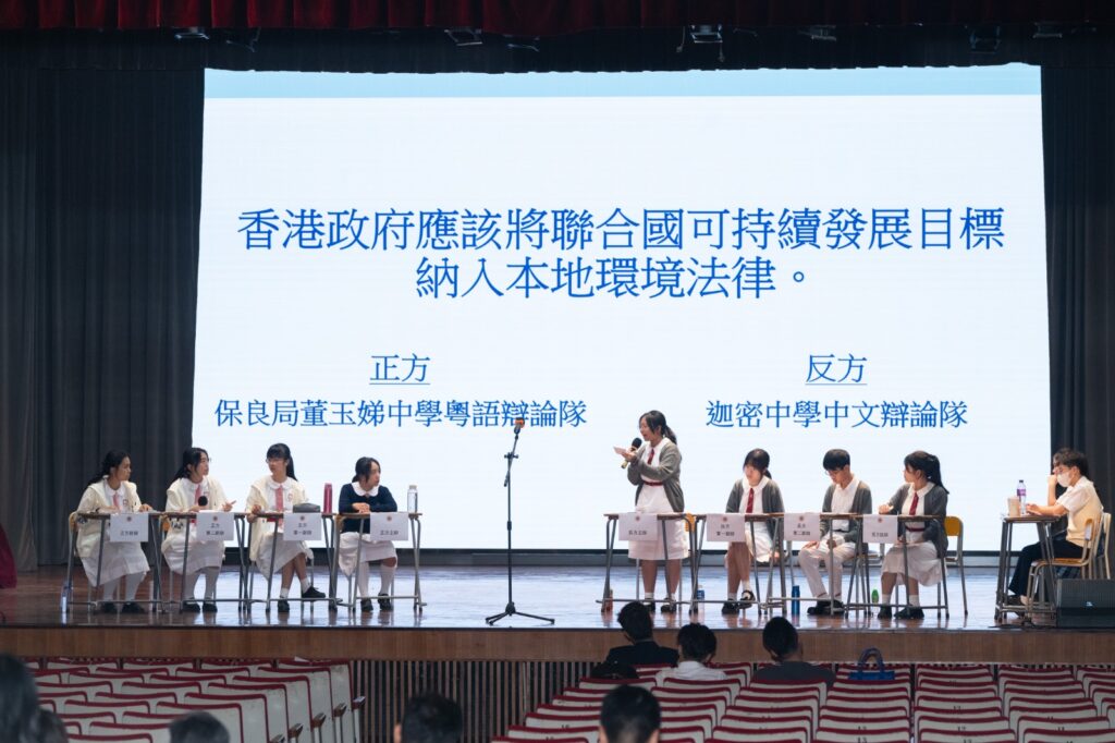 在城市的節奏中,總有一些人默默耕耘,用專業悄悄改變他人的命運。馮健華律師(Franky)便是其中一位。他不是坐在辦公室裡只處理合約與糾紛的律師,而是一位願意走進人群、走進社區的法律工作者。
