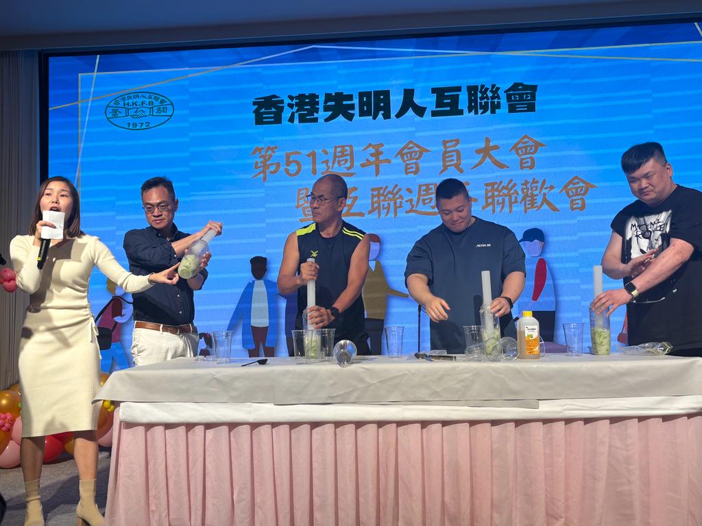 在城市的節奏中,總有一些人默默耕耘,用專業悄悄改變他人的命運。馮健華律師(Franky)便是其中一位。他不是坐在辦公室裡只處理合約與糾紛的律師,而是一位願意走進人群、走進社區的法律工作者。