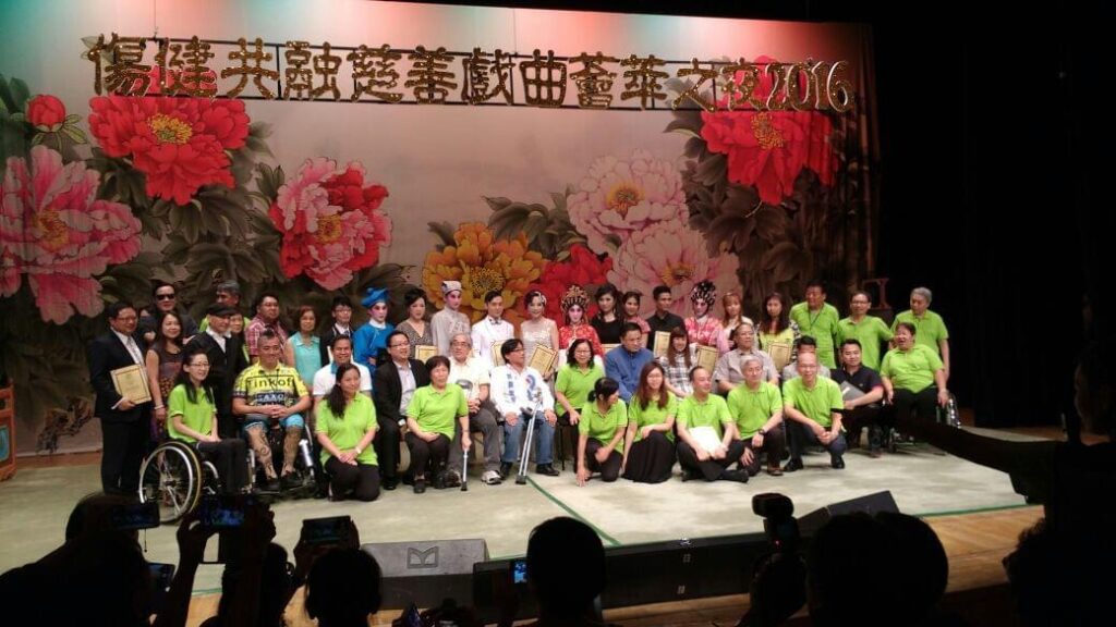 在這個急速變遷的社會裡,真正能夠堅持信念、默默耕耘三十年的人,實在不多。葉湛溪會長——一位名字背後承載著無數傷健人士希望的實踐者,從就業、無障礙設施、康樂活動到社會倡議,他以行動訴說「共融」的真正意義。