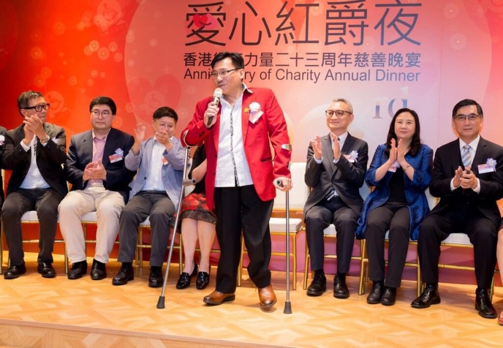 在這個急速變遷的社會裡,真正能夠堅持信念、默默耕耘三十年的人,實在不多。葉湛溪會長——一位名字背後承載著無數傷健人士希望的實踐者,從就業、無障礙設施、康樂活動到社會倡議,他以行動訴說「共融」的真正意義。