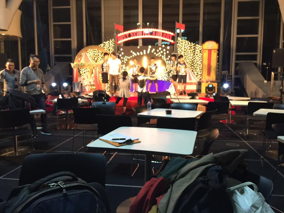 在這個急功近利的時代,仍有人用十年磨一劍,堅持信念、走出屬於自己的路。歐錦豪先生(人稱三Sir)就是其中之一。他的故事,沒有華麗的語言,沒有宏大的口號,卻在每一個選擇、每一次轉變中,流露出一份真誠與執著。