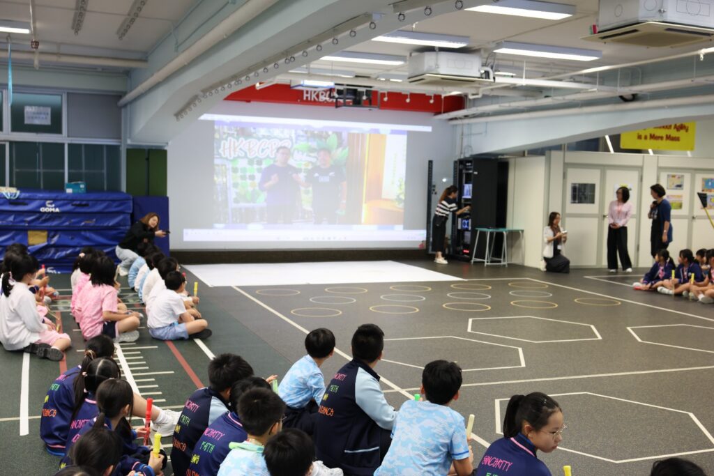 在成長的旅途中,每一個孩子都會遇上不同的關卡與挑戰。對香港的小學生來說,升中呈分試無疑是一場重要的里程碑。近日,香港浸信會聯會小學舉辦了一場別開生面的活動「晴FUN同行打氣會」,為一眾小六學生送上滿滿的祝福與力量。