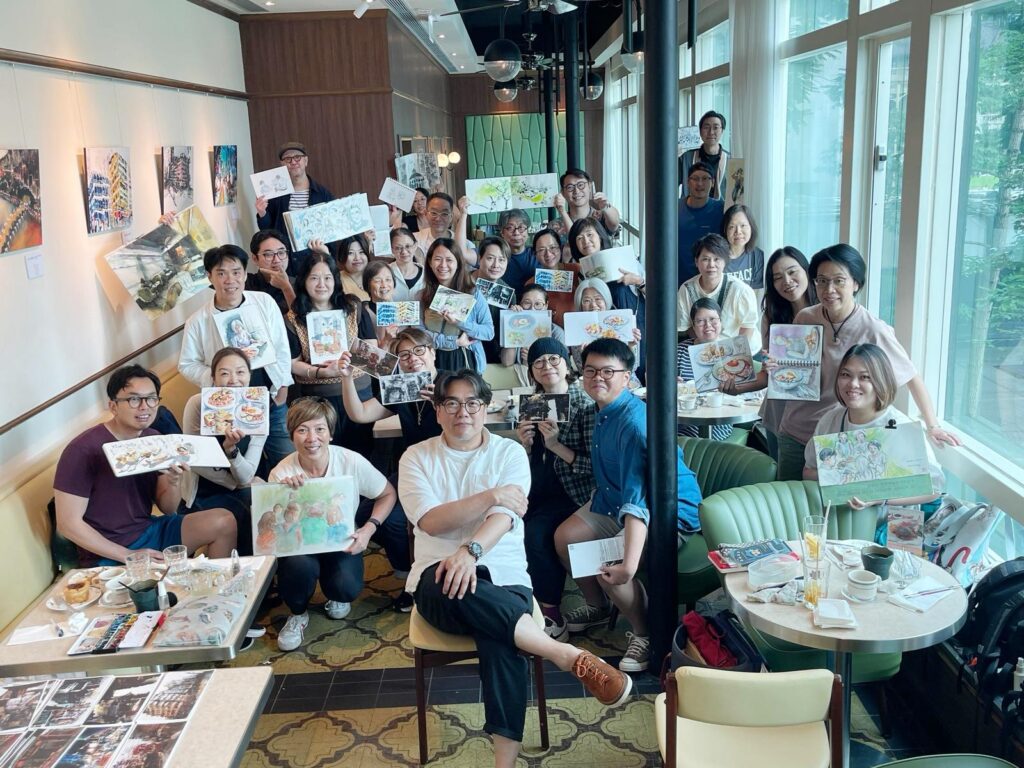 在香港這個節奏急促的城市裡,有人選擇加速,有人選擇停下來重新出發。趙君廉(Bon)就是後者。曾經是廣告界的中堅分子,歷經三十年商業世界的洗禮,他在人生的某個轉角,選擇放下既有的成功框架,走進文化與藝術的領域。如今,他在饒宗頤文化館擔任創意顧問,推動跨界合作與公共藝術平台,讓文化更貼近人群、貼近生活。他的故事,不只是個人轉變的縮影,也是對這座城市文化未來的一種提問與回應。