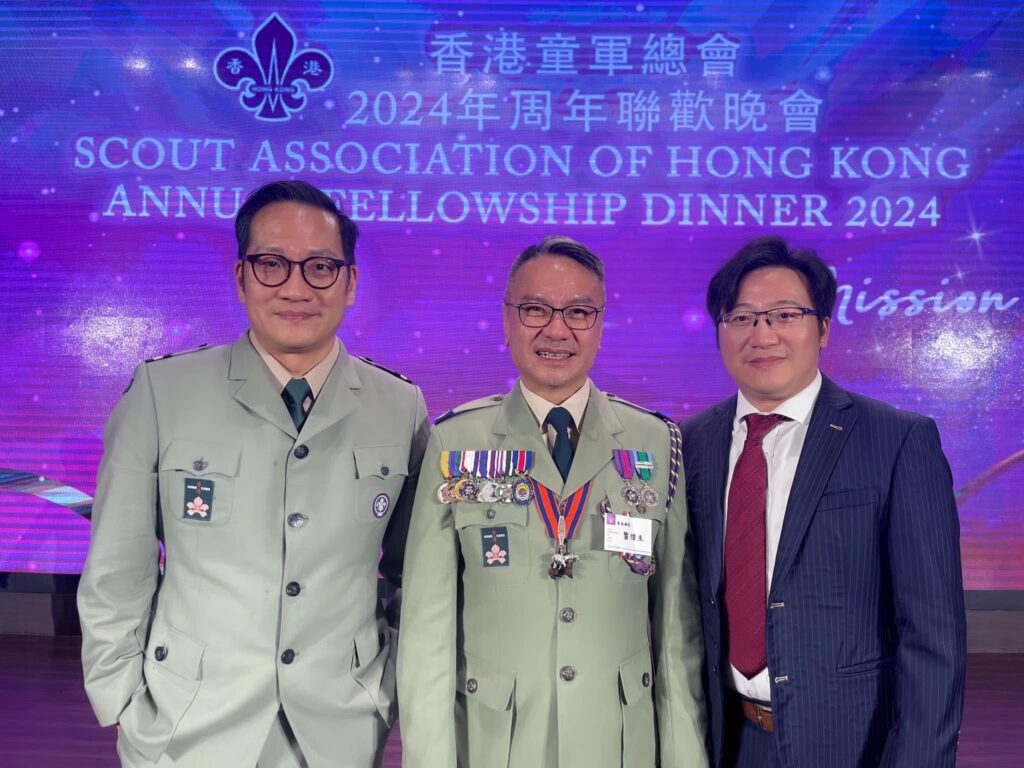 在公益這條路上,有人以熱情點燃行動,有人以制度穩固根基。李殷傑Raymond則選擇以腳踏實地的方式,推動團隊協作、建立透明機制,義務為公益注入長遠發展的力量。從銀行界到非牟利組織,他始終相信,公益不只是一次次感動人心的行動,更是一場需要專業與責任的長期建設。他的故事平實而深刻,展現出持續推動公益的力量,一步步為團體帶來穩定與成長。