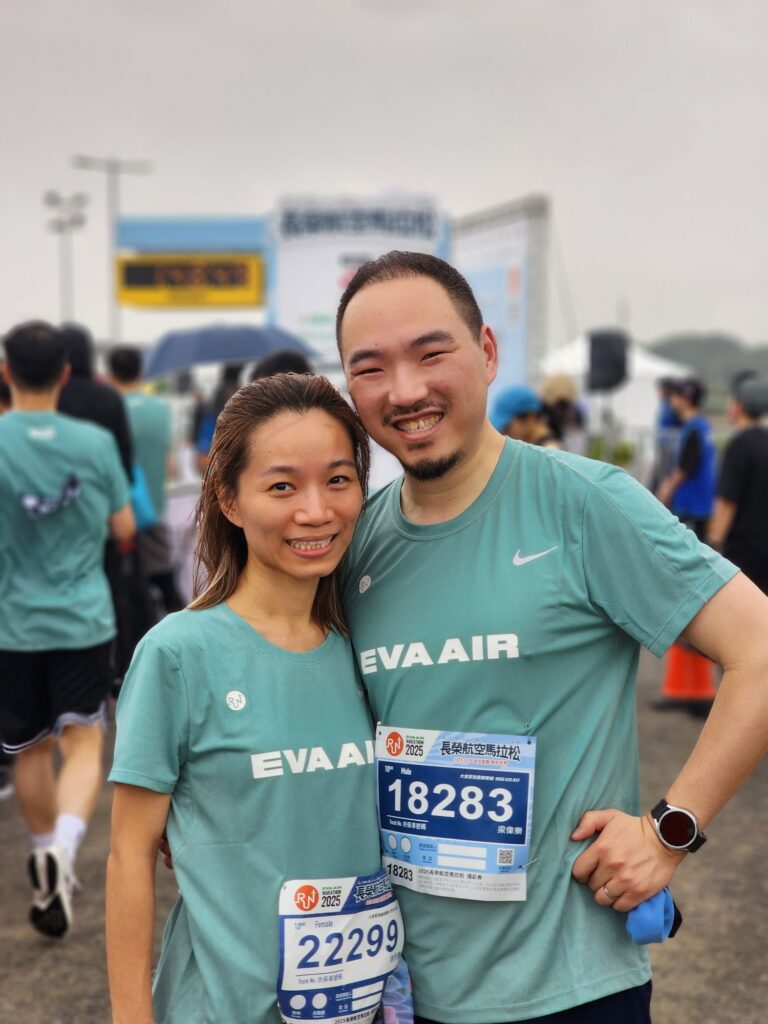 在這個節奏急促的城市裡，仍有一些人選擇放慢腳步，走進別人的生命裡，陪伴、理解，甚至深夜尋人。他們的付出未必被看見，卻在無數人的心中留下深深的痕跡。梁偉樂先生（Willie），就是這樣的一位同行者。