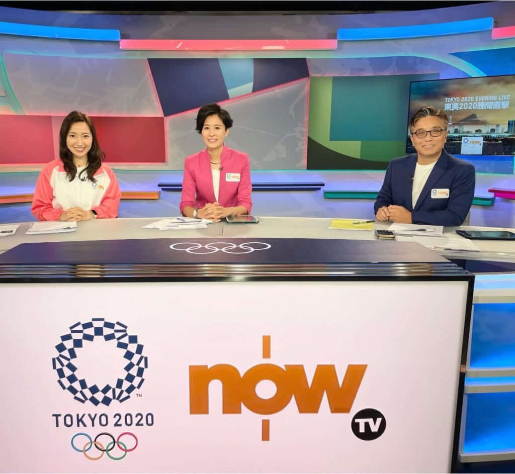 在運動場上,有些教練教的是技巧,有些教的是成績,而許麗盈(Amy)教的,是一種對生命的尊重與理解。從小朋友到長者,從健全人士到傷殘運動員,她相信每個人都能透過運動找到身體的節奏,心靈的平衡,以及屬於自己的自信與價值。她在不同角色中穿梭:是療癒普拉提導師,是體適能教練,是復康專業人員,也是香港乒乓球代表隊中,負責訓練殘疾人士的港隊教練之一。她的背景橫跨運動、復康與教育,讓她的每一次教學,都不只是訓練,更是一次深刻的陪伴。