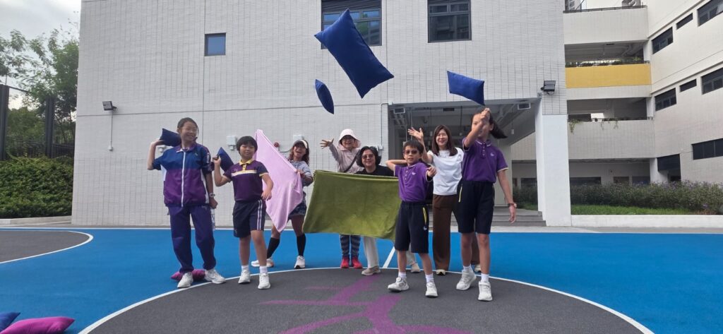 在香港的教育界，有不少校長以創新理念、堅定信念默默耕耘，他們不是為了名利而來，而是因為心中有一團火，願意為學生點亮前路。中華基督教會全完第一小學的譚光德校長，便是其中一位。從課程主任到校長，他的教育之路，既有曲折，也見堅持。在這次訪談中，他分享了自己的故事，讓人聽完深受觸動。