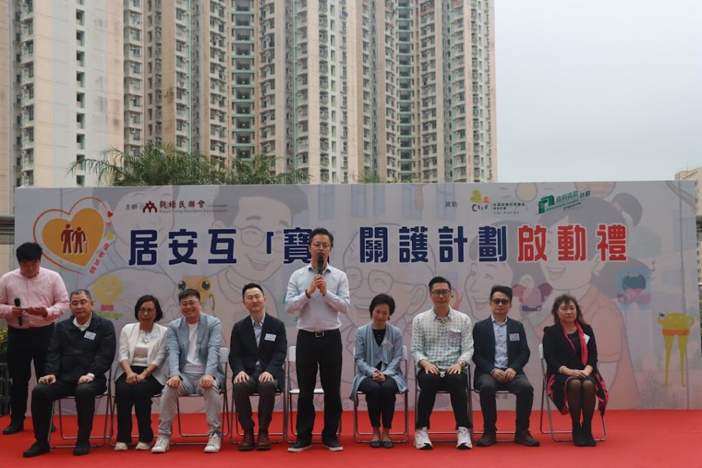 洪錦鉉的聲音帶著濃厚的福建口音，他從不掩飾，反而坦然接受，甚至以此自嘲。他經常說，這不是單純的「鄉音」，而是一種「福音」的傳遞，就像是他人生理念的象徵——用真誠和服務去感染他人，傳遞正面的價值。