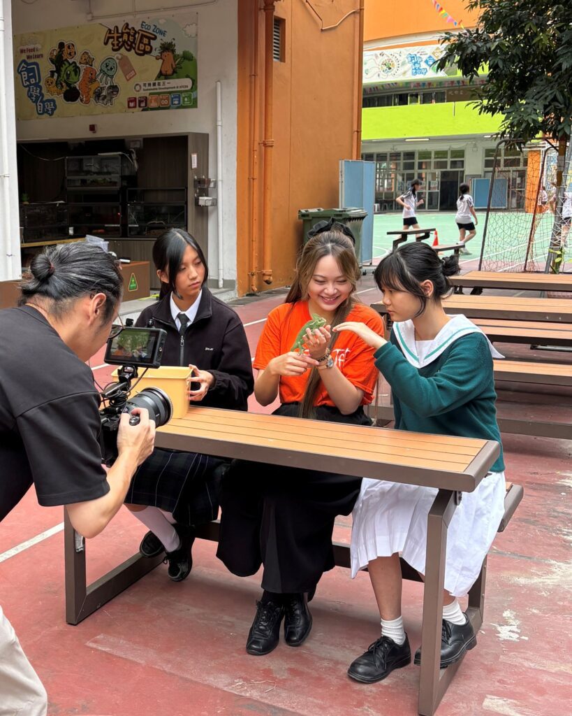 當一台廚餘處理機不只是解決垃圾問題,而能走進校園教育、連結社區居民、甚至啟發國際關注時,我們知道它不只是一項科技,而是一場被設計出來的社會行動。這正是 JAPJAP 創辦人 陳文慧(Rosie) 正在做的事。她利用黑水虻設計出一個能讓人參與、學習、共享的廚餘處理系統,讓資源循環不再只是理論,而是可見、可感、可實踐的日常。