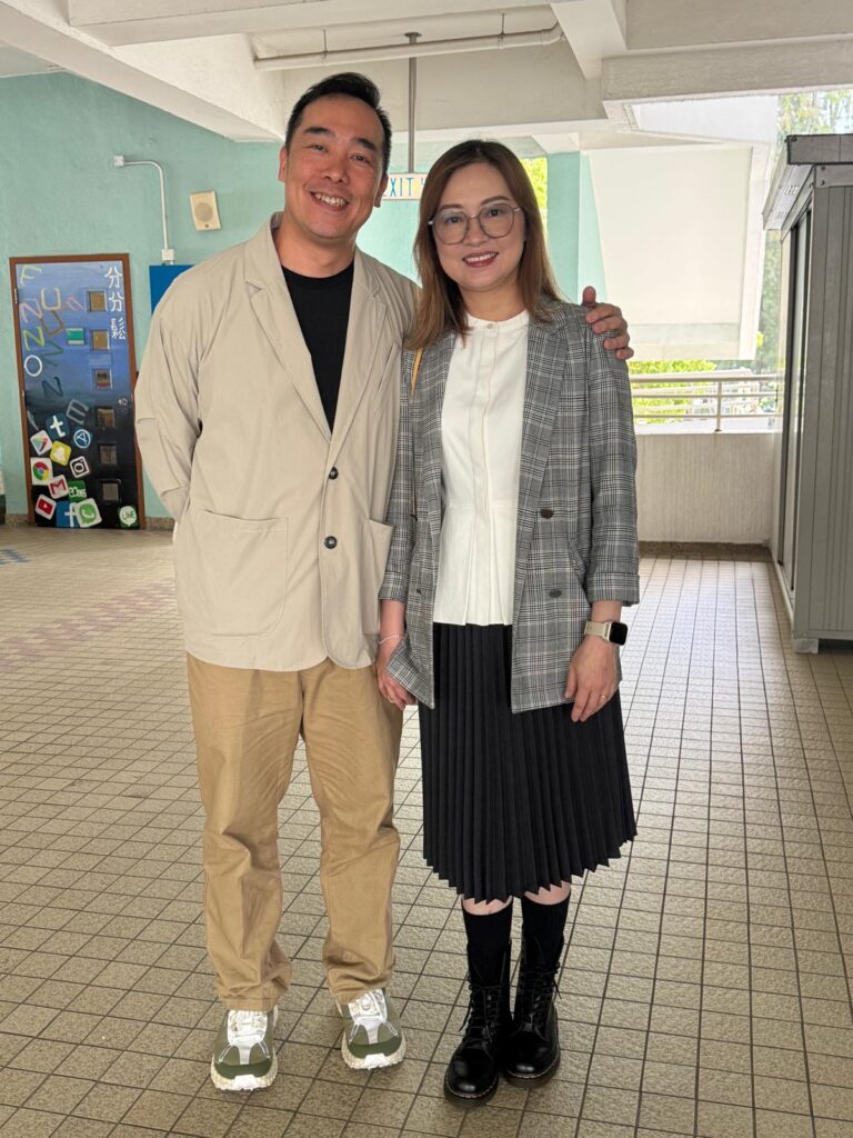 她不是來講一個「逆轉勝」的故事,而是把一段很多人聽了會沉默的經歷,原原本本地說出來:破碎家庭、13歲開始學壞與吸毒、21歲因藏毒入獄、監獄來回四次、抑鬱到在獄中自殺未遂;也說到她如何在最低谷遇見福音、如何一次次掙扎、仍有反覆,最後才走進戒毒、重新學習愛與被愛。
