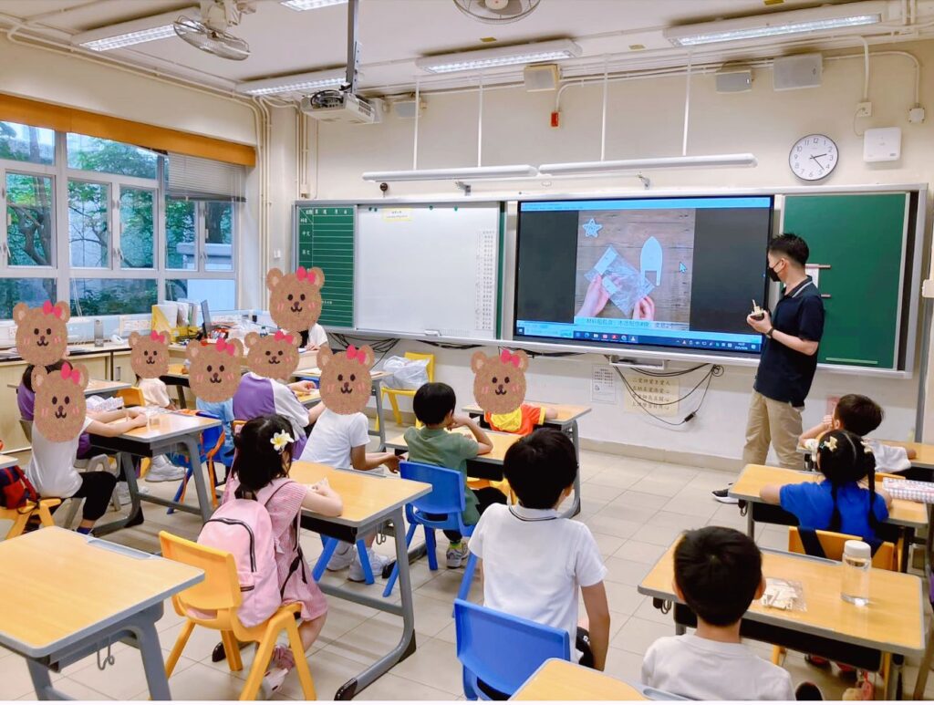 為幫助兒童建立正面的學習態度和習慣，並讓幼稚園家長認識學校，我校特設幼兒優才班，供區內K1至K3幼稚園學生參加。