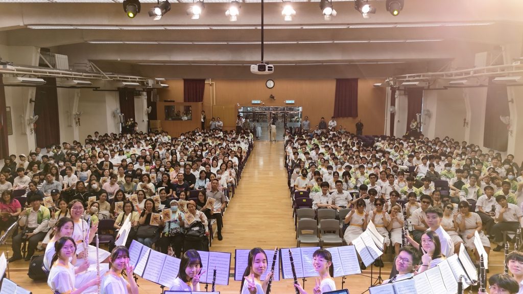 香港教育向來離不開成績、升學與公開試，但可風中學（嗇色園主辦）譚在能校長，更希望家長和社會看見學校更完整的一面。對他而言，學校不只是讀書和考試的地方，更是學生建立品格、探索興趣、學習與人相處、認識未來世界的重要場域。