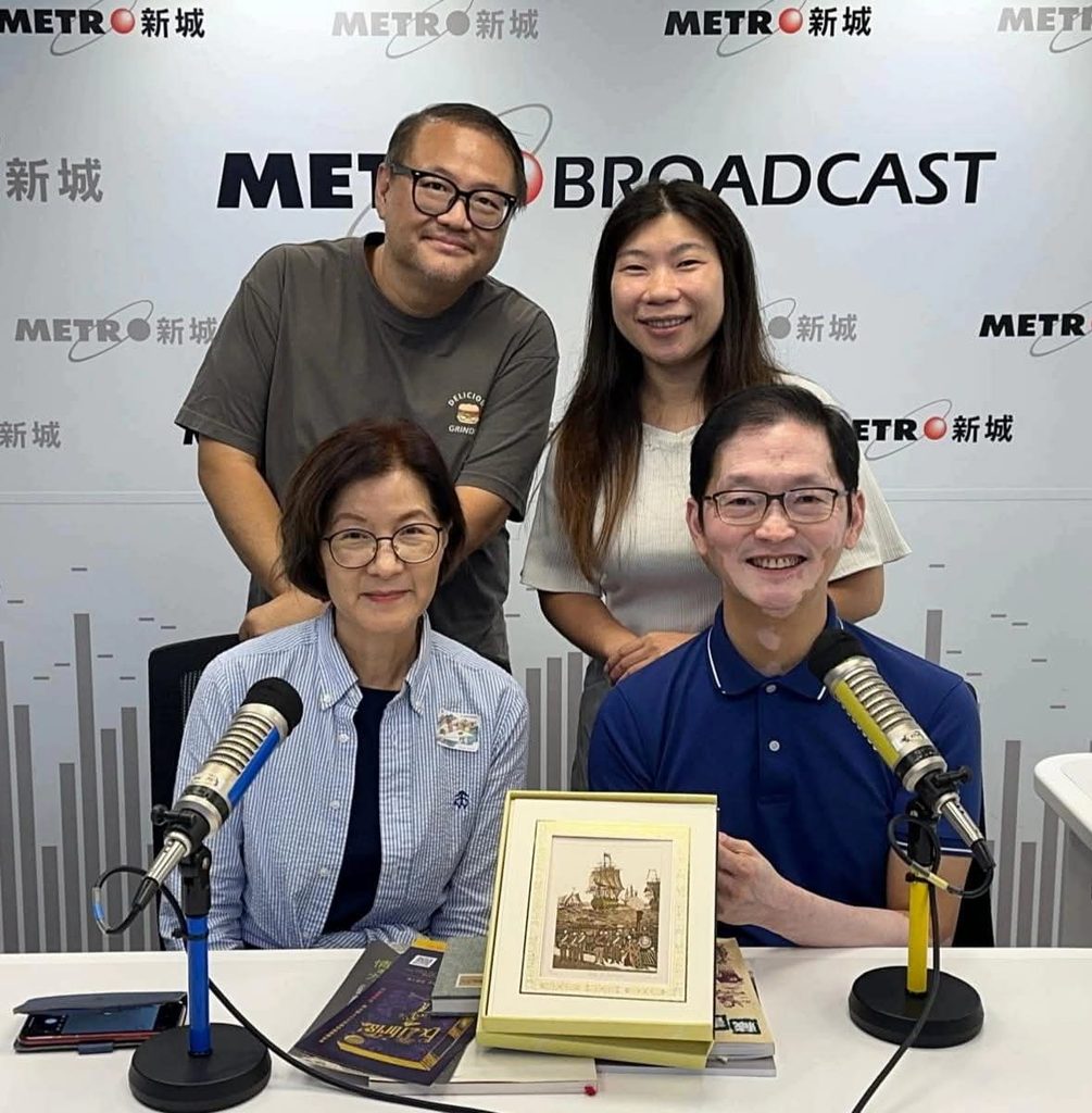 高寶彥先生 (James) 的人生經歷很豐富。年少時,他自言功課也未必做得好;幸好老師沒有輕易為他貼上標籤,仍然認真教導。中學畢業後,因家庭需要,他很早便投入社會,由基層工作做起,再靠自學進入資訊科技行業。從 computer operator、programmer trainee,到後來成為企業管理系統顧問,他一步一步用勤力和學習累積自己的道路。