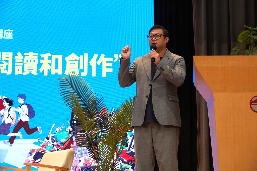 在人人都能請AI代寫、代改、代想點子的年代，閱讀和寫作還剩下甚麼位置？這個問題，聽起來像是科技問題，實際上卻很教育，也很關乎成長。因為一個孩子願不願意讀一篇文章、肯不肯寫下自己的經歷，從來不只是語文能力的事，還關係到他如何理解自己、如何面對世界。